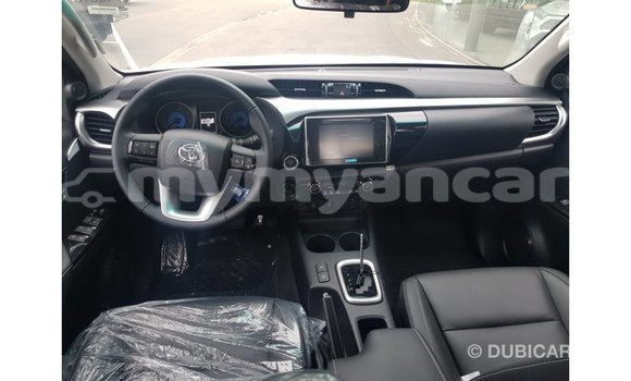 Buy Import Toyota Hilux Other Car in Import - Dubai in Ayeyarwady Buy Import Toyota Hilux Other Car in Import - Dubai in Ayeyarwady