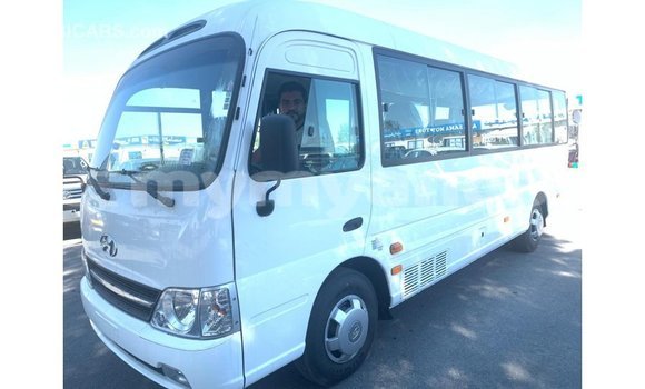 Buy Import Hyundai Accent White Car in Import - Dubai in Ayeyarwady Buy Import Hyundai Accent White Car in Import - Dubai in Ayeyarwady