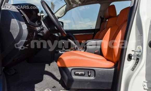 Buy Import Toyota Land Cruiser White Car in Import - Dubai in Ayeyarwady Buy Import Toyota Land Cruiser White Car in Import - Dubai in Ayeyarwady