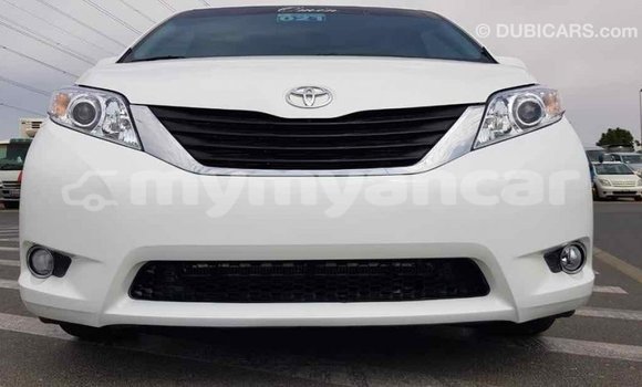 Buy Import Toyota Sienna White Car in Import - Dubai in Ayeyarwady Buy Import Toyota Sienna White Car in Import - Dubai in Ayeyarwady