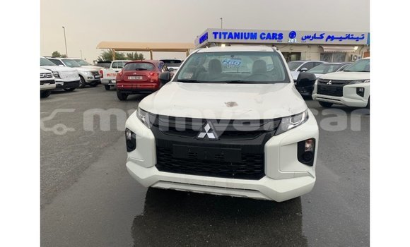 Buy Import Mitsubishi L200 White Car in Import - Dubai in Ayeyarwady Buy Import Mitsubishi L200 White Car in Import - Dubai in Ayeyarwady