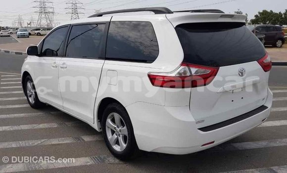 Buy Import Toyota Sienna White Car in Import - Dubai in Ayeyarwady Buy Import Toyota Sienna White Car in Import - Dubai in Ayeyarwady