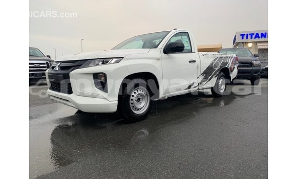 Buy Import Mitsubishi L200 White Car in Import - Dubai in Ayeyarwady Buy Import Mitsubishi L200 White Car in Import - Dubai in Ayeyarwady