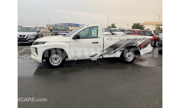 Buy Import Mitsubishi L200 White Car in Import - Dubai in Ayeyarwady Buy Import Mitsubishi L200 White Car in Import - Dubai in Ayeyarwady