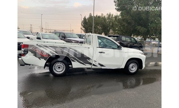 Buy Import Mitsubishi L200 White Car in Import - Dubai in Ayeyarwady Buy Import Mitsubishi L200 White Car in Import - Dubai in Ayeyarwady