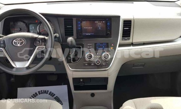 Buy Import Toyota Sienna White Car in Import - Dubai in Ayeyarwady Buy Import Toyota Sienna White Car in Import - Dubai in Ayeyarwady
