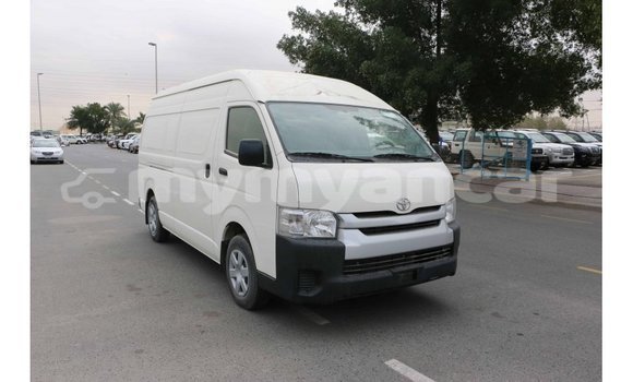 Buy Import Toyota Hiace White Car in Import - Dubai in Ayeyarwady Buy Import Toyota Hiace White Car in Import - Dubai in Ayeyarwady