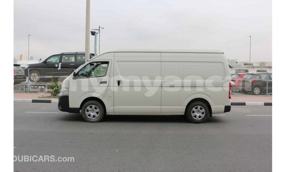 Buy Import Toyota Hiace White Car in Import - Dubai in Ayeyarwady Buy Import Toyota Hiace White Car in Import - Dubai in Ayeyarwady