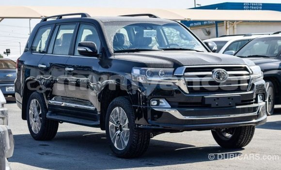 Buy Import Toyota Land Cruiser Black Car in Import - Dubai in Ayeyarwady Buy Import Toyota Land Cruiser Black Car in Import - Dubai in Ayeyarwady