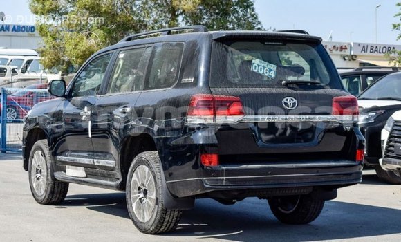 Buy Import Toyota Land Cruiser Black Car in Import - Dubai in Ayeyarwady Buy Import Toyota Land Cruiser Black Car in Import - Dubai in Ayeyarwady