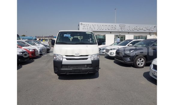 Buy Import Toyota Hiace White Car in Import - Dubai in Ayeyarwady Buy Import Toyota Hiace White Car in Import - Dubai in Ayeyarwady
