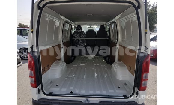 Buy Import Toyota Hiace White Car in Import - Dubai in Ayeyarwady Buy Import Toyota Hiace White Car in Import - Dubai in Ayeyarwady