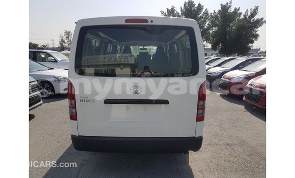 Buy Import Toyota Hiace White Car in Import - Dubai in Ayeyarwady Buy Import Toyota Hiace White Car in Import - Dubai in Ayeyarwady