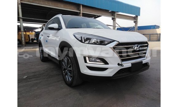 Buy Import Hyundai Tucson White Car in Import - Dubai in Ayeyarwady Buy Import Hyundai Tucson White Car in Import - Dubai in Ayeyarwady