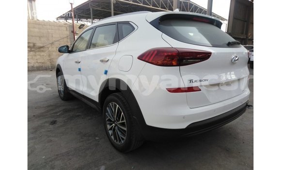 Buy Import Hyundai Tucson White Car in Import - Dubai in Ayeyarwady Buy Import Hyundai Tucson White Car in Import - Dubai in Ayeyarwady
