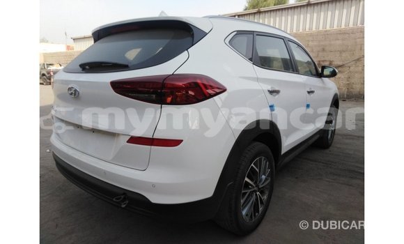 Buy Import Hyundai Tucson White Car in Import - Dubai in Ayeyarwady Buy Import Hyundai Tucson White Car in Import - Dubai in Ayeyarwady