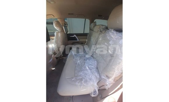 Buy Import Toyota Land Cruiser Black Car in Import - Dubai in Ayeyarwady Buy Import Toyota Land Cruiser Black Car in Import - Dubai in Ayeyarwady