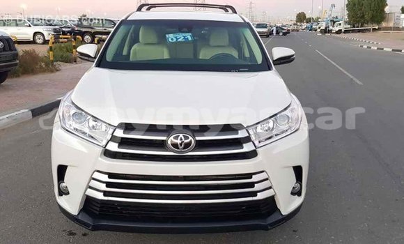 Acheter Import Voiture Toyota Highlander Blanc à Import - Dubai, #<Region:0x000000000c5121b8> Acheter Import Voiture Toyota Highlander Blanc à Import - Dubai, #<Region:0x000000000c5121b8>