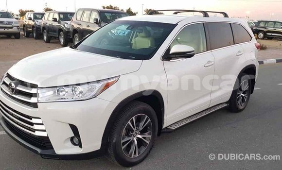 Acheter Import Voiture Toyota Highlander Blanc à Import - Dubai, #<Region:0x000000000c5121b8> Acheter Import Voiture Toyota Highlander Blanc à Import - Dubai, #<Region:0x000000000c5121b8>