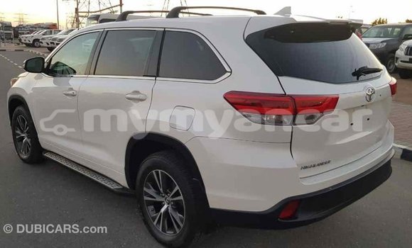 Acheter Import Voiture Toyota Highlander Blanc à Import - Dubai, #<Region:0x000000000c5121b8> Acheter Import Voiture Toyota Highlander Blanc à Import - Dubai, #<Region:0x000000000c5121b8>