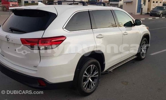 Acheter Import Voiture Toyota Highlander Blanc à Import - Dubai, #<Region:0x000000000c5121b8> Acheter Import Voiture Toyota Highlander Blanc à Import - Dubai, #<Region:0x000000000c5121b8>