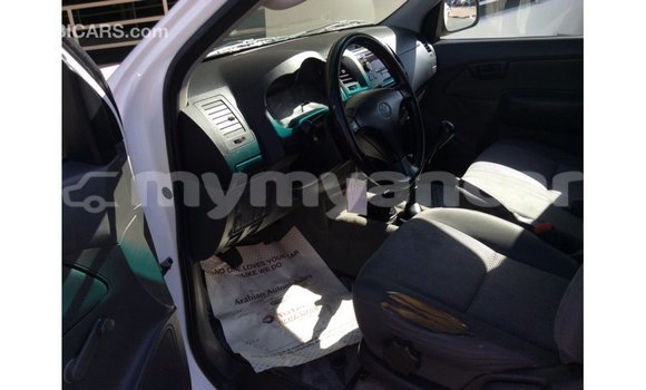Buy Import Toyota Hilux White Car in Import - Dubai in Ayeyarwady Buy Import Toyota Hilux White Car in Import - Dubai in Ayeyarwady