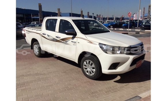 Buy Import Toyota Hilux White Car in Import - Dubai in Ayeyarwady Buy Import Toyota Hilux White Car in Import - Dubai in Ayeyarwady