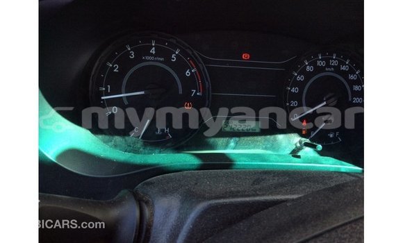 Buy Import Toyota Hilux White Car in Import - Dubai in Ayeyarwady Buy Import Toyota Hilux White Car in Import - Dubai in Ayeyarwady