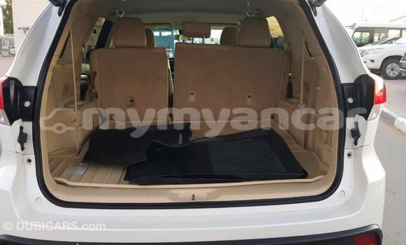 Acheter Import Voiture Toyota Highlander Blanc à Import - Dubai, #<Region:0x000000000c5121b8> Acheter Import Voiture Toyota Highlander Blanc à Import - Dubai, #<Region:0x000000000c5121b8>