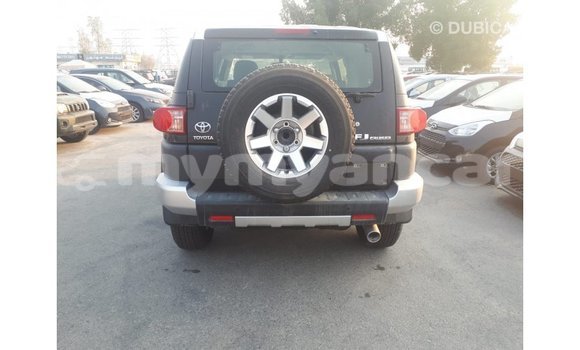 သွင်းကုန် Toyota FJ Cruiser Black ကား Import - Dubai Ayeyarwady သွင်းကုန် Toyota FJ Cruiser Black ကား Import - Dubai Ayeyarwady