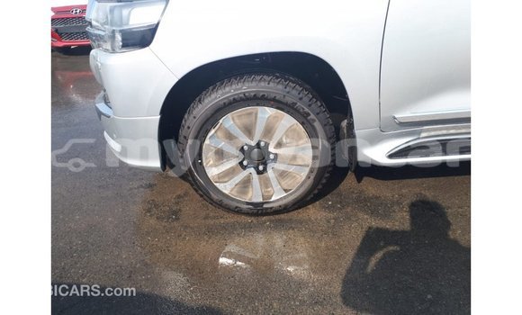 သွင်းကုန် Toyota Land Cruiser Other ကား Import - Dubai Ayeyarwady သွင်းကုန် Toyota Land Cruiser Other ကား Import - Dubai Ayeyarwady