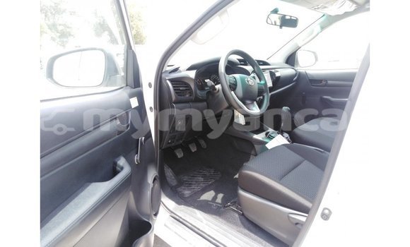 Buy Import Toyota Hilux White Car in Import - Dubai in Ayeyarwady Buy Import Toyota Hilux White Car in Import - Dubai in Ayeyarwady