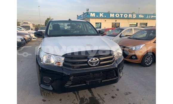 သွင်းကုန် Toyota Hilux Black ကား Import - Dubai Ayeyarwady သွင်းကုန် Toyota Hilux Black ကား Import - Dubai Ayeyarwady
