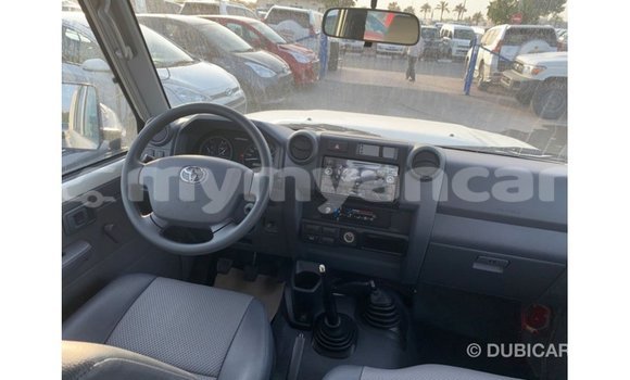 Buy Import Toyota Land Cruiser White Car in Import - Dubai in Ayeyarwady Buy Import Toyota Land Cruiser White Car in Import - Dubai in Ayeyarwady