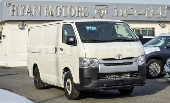 Buy Import Toyota Hiace White Car in Import - Dubai in Ayeyarwady Buy Import Toyota Hiace White Car in Import - Dubai in Ayeyarwady