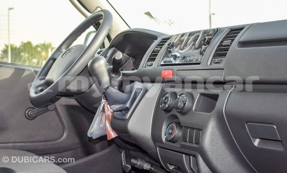 Buy Import Toyota Hiace White Car in Import - Dubai in Ayeyarwady Buy Import Toyota Hiace White Car in Import - Dubai in Ayeyarwady