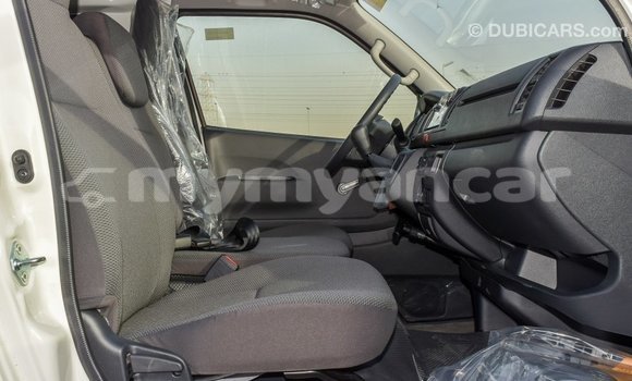 Buy Import Toyota Hiace White Car in Import - Dubai in Ayeyarwady Buy Import Toyota Hiace White Car in Import - Dubai in Ayeyarwady