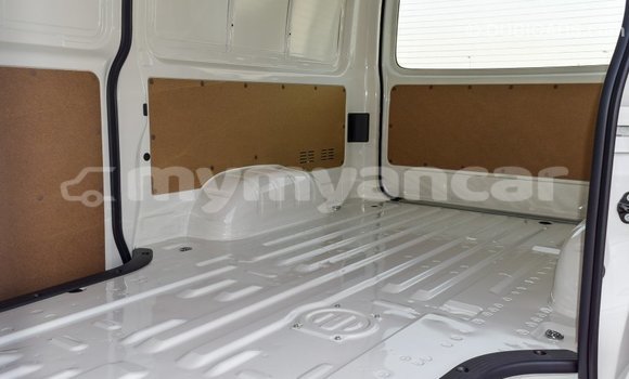 Buy Import Toyota Hiace White Car in Import - Dubai in Ayeyarwady Buy Import Toyota Hiace White Car in Import - Dubai in Ayeyarwady