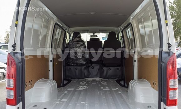 Buy Import Toyota Hiace White Car in Import - Dubai in Ayeyarwady Buy Import Toyota Hiace White Car in Import - Dubai in Ayeyarwady