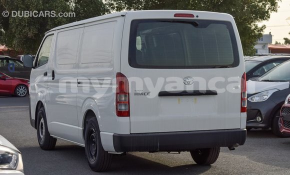 Buy Import Toyota Hiace White Car in Import - Dubai in Ayeyarwady Buy Import Toyota Hiace White Car in Import - Dubai in Ayeyarwady