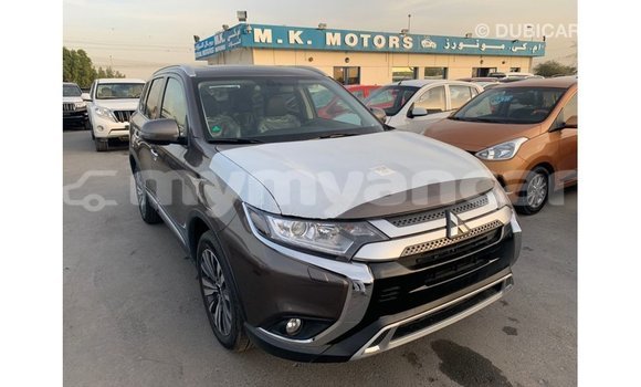 သွင်းကုန် Mitsubishi Outlander Brown ကား Import - Dubai Ayeyarwady သွင်းကုန် Mitsubishi Outlander Brown ကား Import - Dubai Ayeyarwady