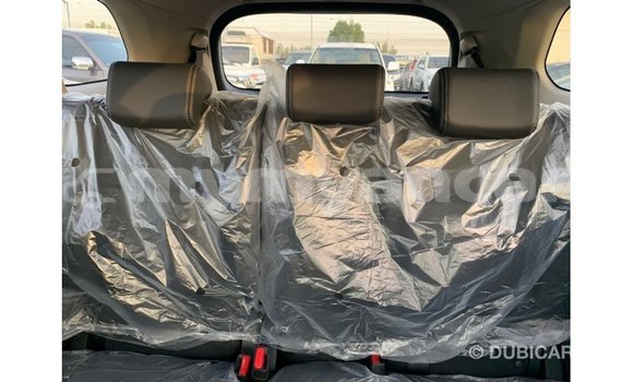 သွင်းကုန် Mitsubishi Outlander Brown ကား Import - Dubai Ayeyarwady သွင်းကုန် Mitsubishi Outlander Brown ကား Import - Dubai Ayeyarwady