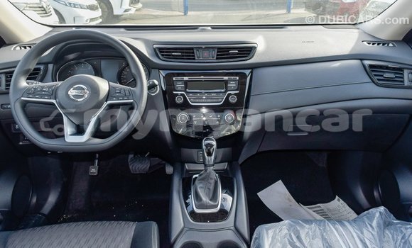 Buy Import Nissan Evalia Other Truck in Import - Dubai in Ayeyarwady Buy Import Nissan Evalia Other Truck in Import - Dubai in Ayeyarwady