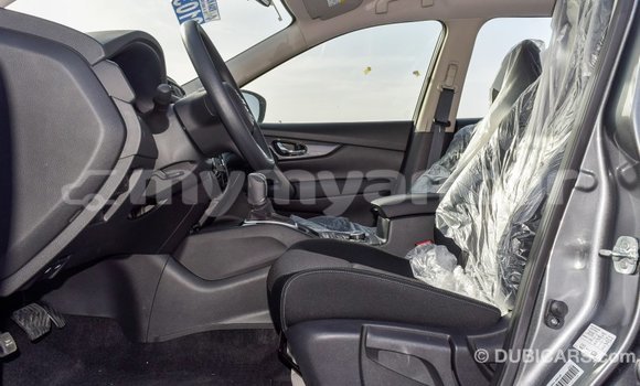 Buy Import Nissan Evalia Other Truck in Import - Dubai in Ayeyarwady Buy Import Nissan Evalia Other Truck in Import - Dubai in Ayeyarwady