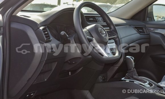 Buy Import Nissan Evalia Other Truck in Import - Dubai in Ayeyarwady Buy Import Nissan Evalia Other Truck in Import - Dubai in Ayeyarwady