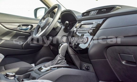 Buy Import Nissan Evalia Other Truck in Import - Dubai in Ayeyarwady Buy Import Nissan Evalia Other Truck in Import - Dubai in Ayeyarwady