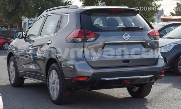 Buy Import Nissan Evalia Other Truck in Import - Dubai in Ayeyarwady Buy Import Nissan Evalia Other Truck in Import - Dubai in Ayeyarwady