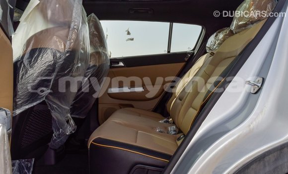 Buy Import Kia Sportage Other Car in Import - Dubai in Ayeyarwady Buy Import Kia Sportage Other Car in Import - Dubai in Ayeyarwady