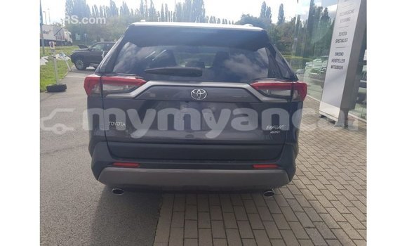 Buy Import Toyota 4Runner Other Car in Import - Dubai in Ayeyarwady Buy Import Toyota 4Runner Other Car in Import - Dubai in Ayeyarwady
