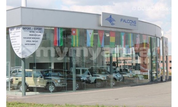 Buy Import Toyota Land Cruiser White Car in Import - Dubai in Ayeyarwady Buy Import Toyota Land Cruiser White Car in Import - Dubai in Ayeyarwady